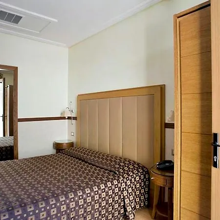 Select Garden Hotel