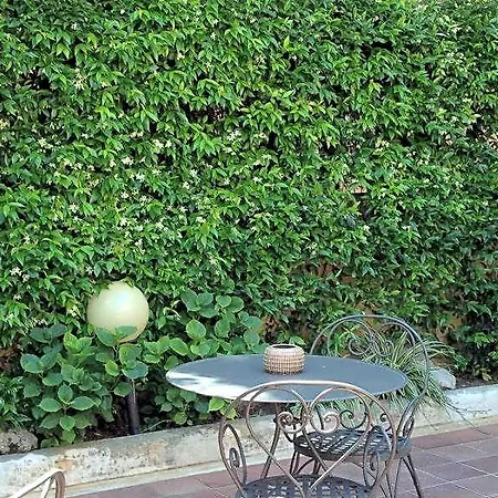 Select Garden 3*