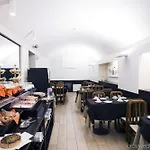 Select Garden Hotel