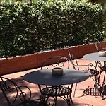 Select Garden Hotel 3*