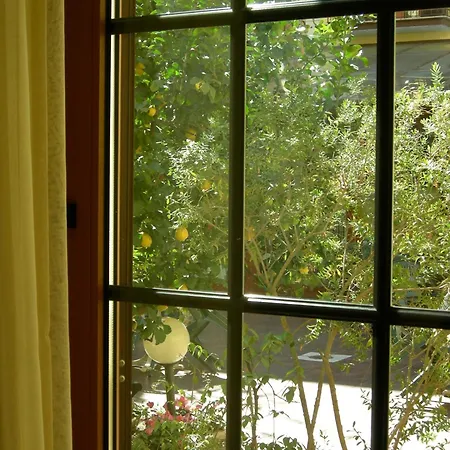 Select Garden Рим