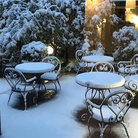 Select Garden 3* Rome